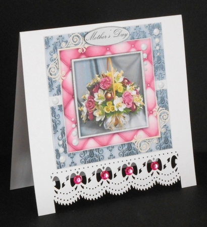 Stunning mini kit with flowers by Joan Prince