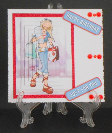 Shopaholic (blond) Pyramid by Joan Prince