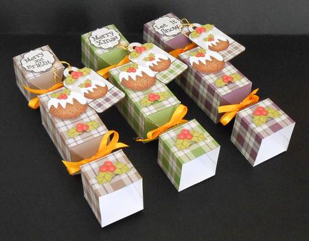 3D Tartan Christmas Puddings Cracker Boxes by Joan Prince