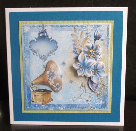 Vintage Gramophone & Winter Flowers 8x8inch Step by Step by Johanna Lambert