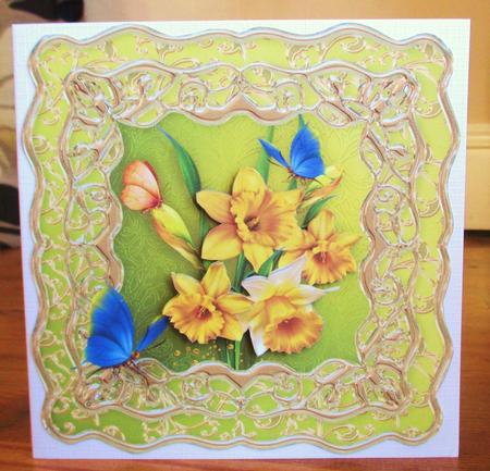 Daffodil Posy Wavy Edge Card Mini Kit by Johanna Lambert