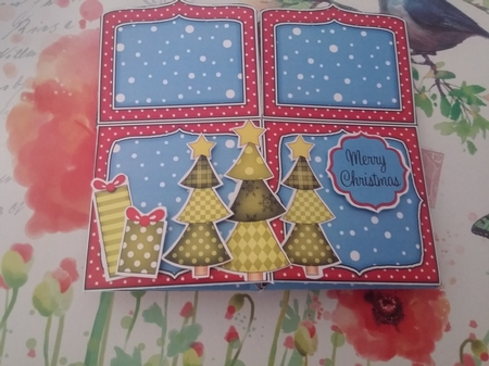 3D Xmas Snowballing Pip Penguin Rubber Band Pop Up Box Card by calleja josianne