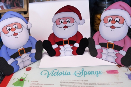 3D Christmas Treat Box Mini Kit - Santa is Snowballing by Julie McGregor