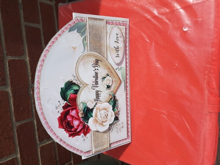 Valentines Day Shaped Tent Card Mini Kit by Karen Chuter-England