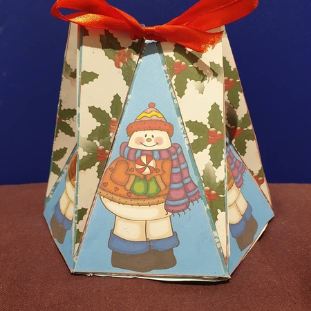 HEXAGONAL GIFT BAG - SNOWMAN 1 by Karen Hayward