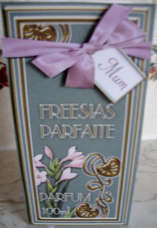 Freesias Green Perfume Mum Dl Topdown Topper by Kathleen Francis