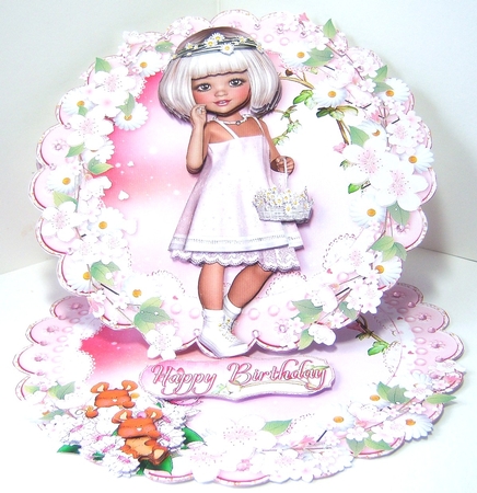 Sweet Little Daisy Scalloped Round Easel Card Mini Kit by Katie Silver
