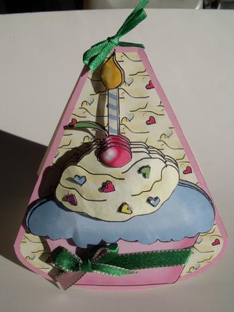 Cute Cupcake Wobble Card 2 by Keeley Towler
