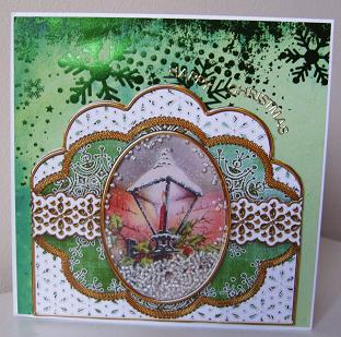 Christmas Lantern 2 Green Scallop Card Shaker Frame by Kerry Sawyers