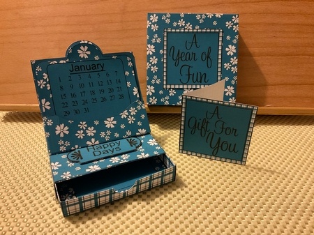 3D Everlasting Easel Calendar Drawer Gift Set - Pretty Blue Floral by Kirstine Pennicott