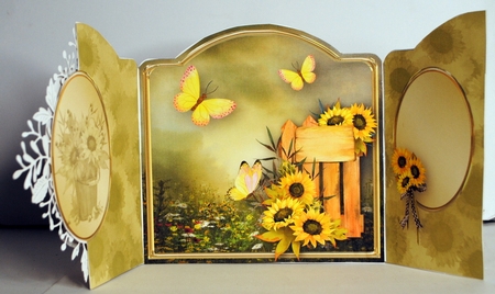 Sunflowers - Gatefold Card Mini Kit by Kristina Norbat