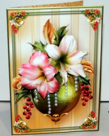 Christmas Bauble - 5 x 7 Decoupage Card Mini Kit by Kristina Norbat