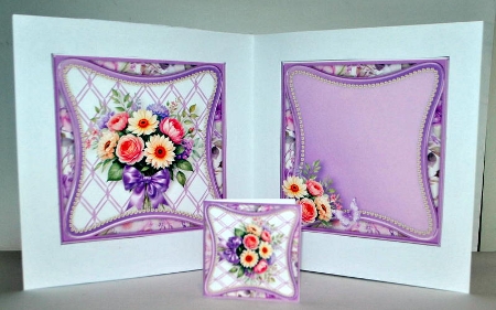 Bunch of Blooms - Curved Frame Card Mini Kit by Kristina Norbat