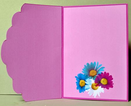 Scallop Floral Insert by Kristina Norbat