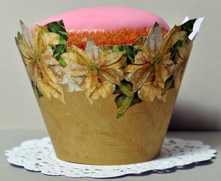 Golden Poinsettias Cupcake Wrappers with Toppers by Kristina Norbat