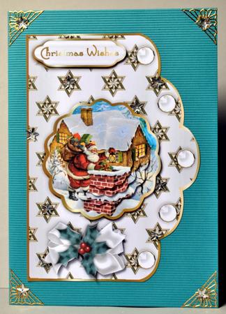 Vintage Santa Scallop Card Front with Pyramage by Kristina Norbat