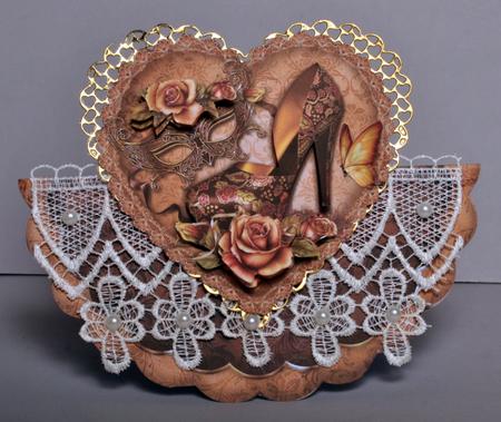 Delightful Diva Heart Shaped Scallop Wobble Card Mini-kit by Kristina Norbat