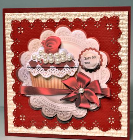 Mini Kit Cup Cake Round Topper by Kristina Norbat