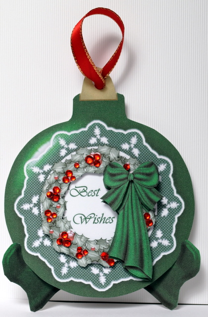 Bauble Shaped Plate Card with Wreath Decoupage by Kristina Norbat