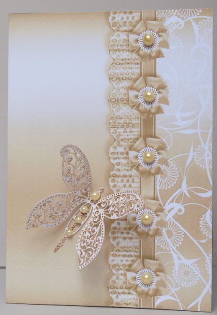 Pale Gold Metallic with Lace Border Backing Paper by Kristina Norbat