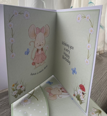 Daisy Mouse Card by Kym Barry