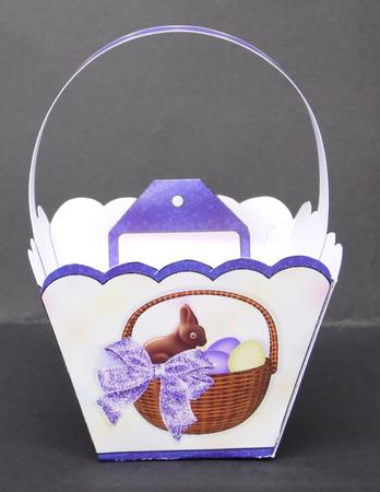 Pretty Easter Treat Basket & Tag by Laura Nicholls