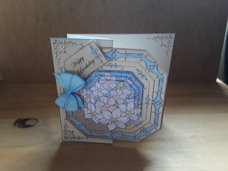 3D Shaped No-Hole Fold Back Pretty Floral Card with Pyramage Mini Kit  -  Pretty Flowers by Leanna Hudson