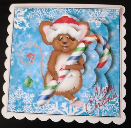 Christmas Mouse Scalloped Pyramid by Lesley Earing
