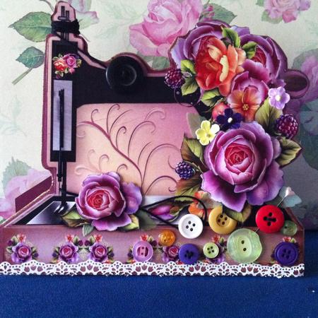 Sewing Machine with Blackberry Roses Mini Kit by Leslie Bass