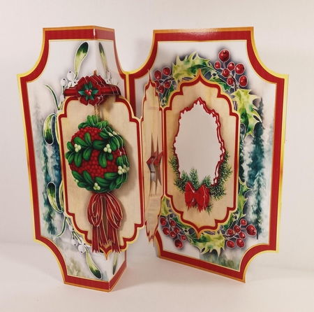 Shaped Z fold Christmas - 17 by Linda Garnett