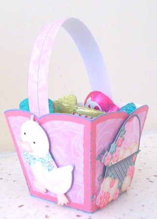 EASTER BASKET 1 - DUCKLINGS AND BASKETS by Linda Short
