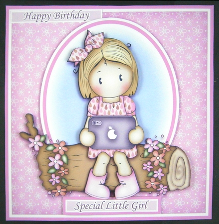 Chloe With Tablet Mini Ki With Ages 2 to 8 Yrs by Linda Short