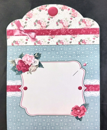  Flowers & Lace Easel Card by Linda Short