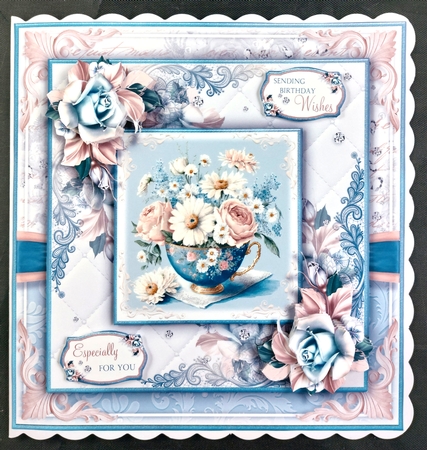 The Vintage Teacup by Linda Short