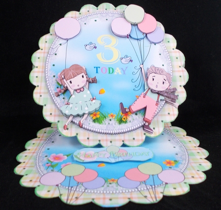 Balloon Fun Friends Scalloped Round Easel Card by Linda Short