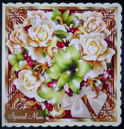 The Perfect Christmas Floral Arrangement by Linda Short