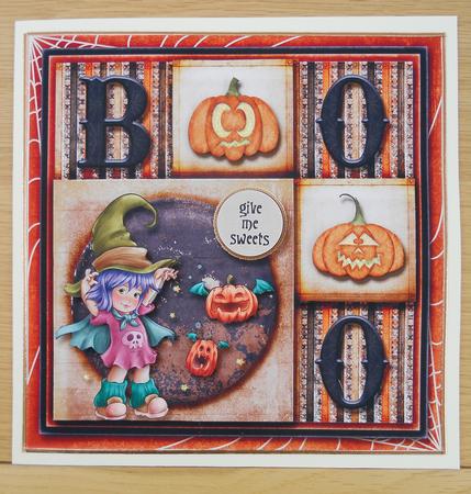 Cardtopper Boo by Linda Short