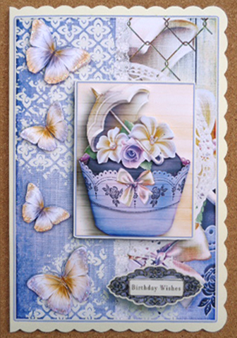Cardtopper with Matching Envelope Cupcake Lilac 640 by Linda Short