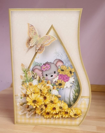 Mouse in the Flowers - Curved Edge Card Mini Kit by Linda Willcocks