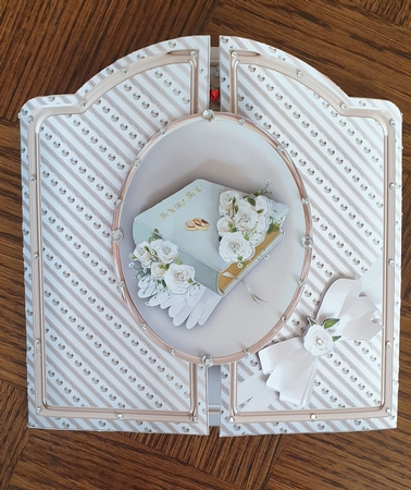 Wedding Bible Gatefold Card Kit by Linda Willcocks