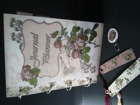 Vintage Journal Kit, with free backing papers by Lisa Lee