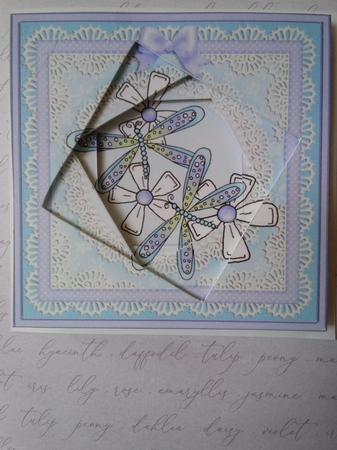 Dreamy Dragonflies with Daisies - Twisted Tunnel Topper by Lisa Lee