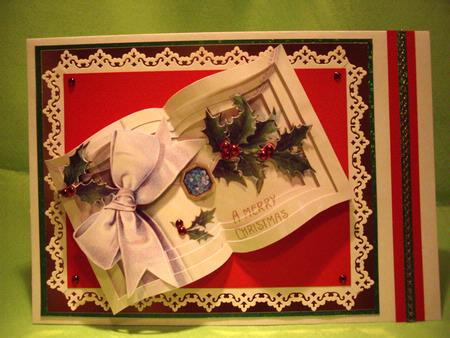 Christmas Holly Tunnel Book Sheet by Lorraine Andrews