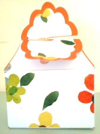 Bonbon Box - Flowers by Louise Whittle