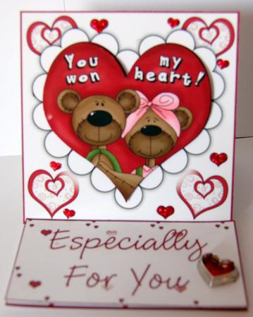 Loved Up Teddies 5 Minute Easel Card by Lyn Hughes