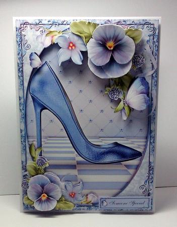 Floral Shoe Mini Kit by Lynda Tully
