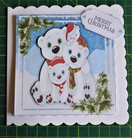 8x8 Gorgeous Polar Bear Family by Lynn Butters