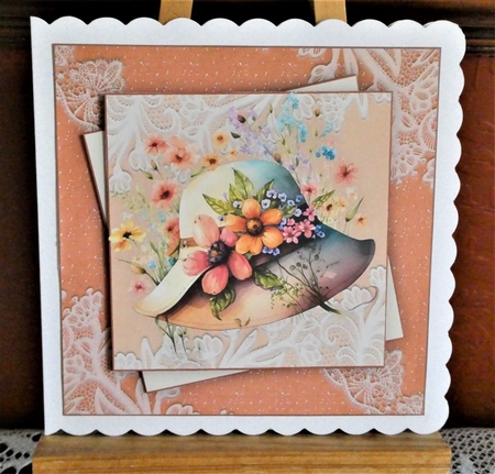Flowery Hat Mini Kit #6 by Lynn Butters