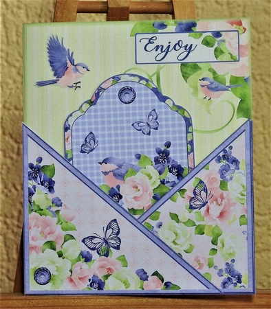 Enjoy Lovely Moments Pocket Card by Lynn Butters