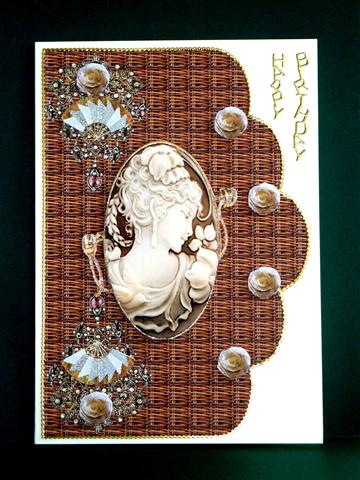 Brown Gold Beauty Cameo Vintage by Lynn Butters